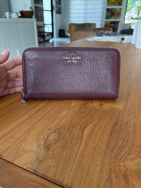 Kate Spade Leila Large Continental Wallet in Pebbled Leather Cherrywood